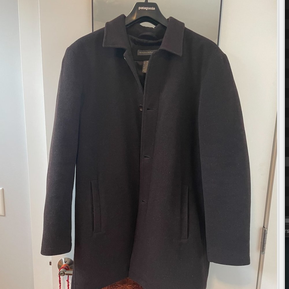 Banana Republic wool and cashmere blend balmacaan coat
